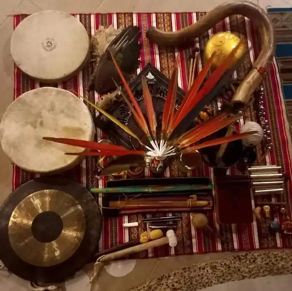 sound healing medellin instruments