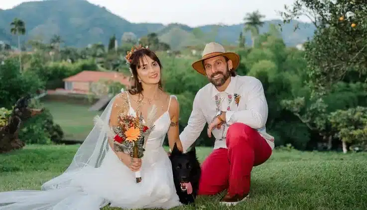 married couple on their wedding day in Colombia